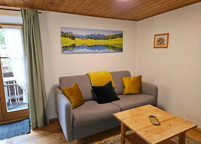 Gaestehaus Zum Giggerer Lägenhet *