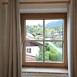 Apartmán Gaestehaus Zum Giggerer *