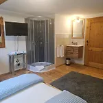 Gaestehaus Zum Giggerer Apartmán Kochel am See