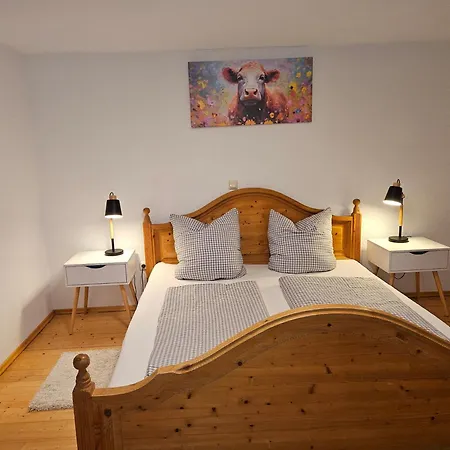 Gaestehaus Zum Giggerer Lägenhet *