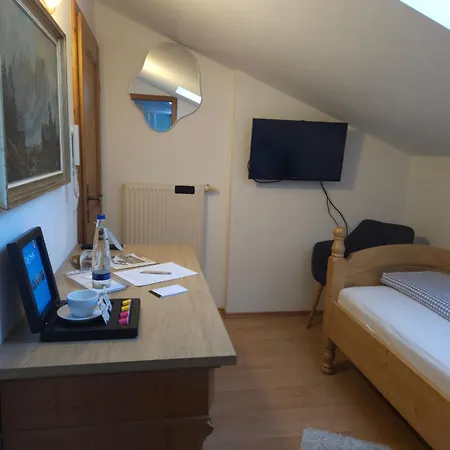 Gaestehaus Zum Giggerer Apartmán *