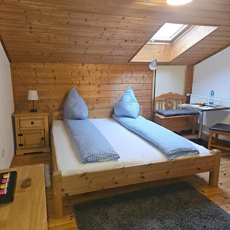 Gaestehaus Zum Giggerer Lägenhet Kochel am See